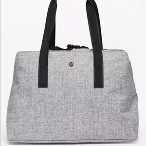 Lululemon Go Getter Bag 25L Duffle NWOT